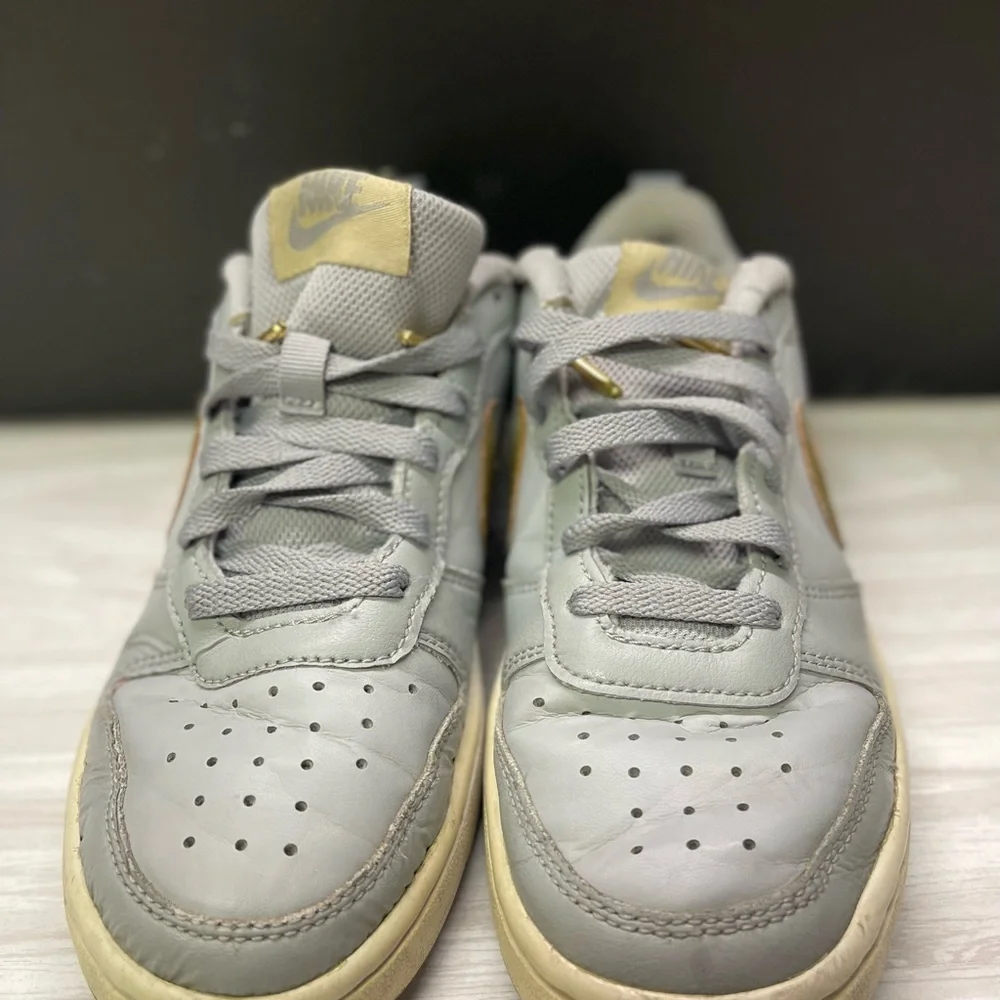Nike Court Borough Low 2 Gray Sneakers Shoes BQ5448-013 Youth Kids 4Y 2021